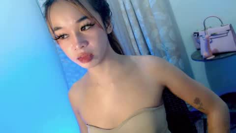 Snapshot of missfantasia chatting on July 17, 2026, 12:34 pm missfantasia online show from July 17, 2026, 12:34 pm