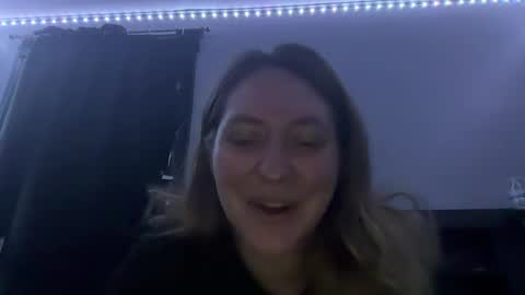 missfantastic0903 online show from April 17, 2026, 1:19 am