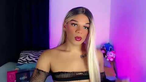 Fer online show from May 11, 2026, 6:05 pm