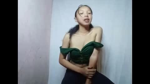 MadagascarQueen online show from April 8, 2026, 8:58 am