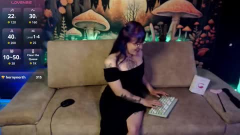 Luna online show from September 18, 2025, 1:40 am