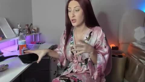Snapshot of misshopediamondxo chatting on February 23, 2026, 10:45 am Hope online show from February 23, 2026, 10:45 am