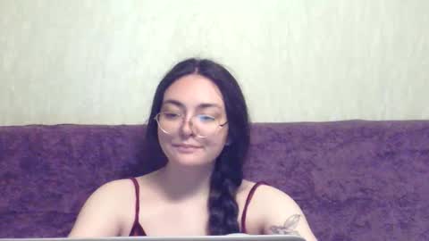 missis mona online show from June 4, 2026, 11:44 pm