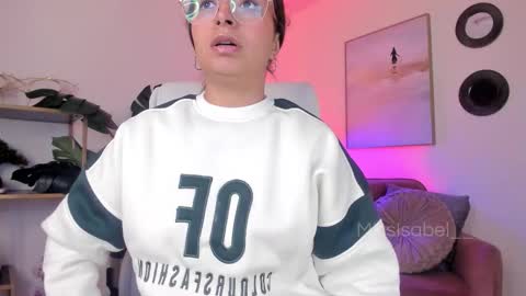 Snapshot of missisabel__ chatting on November 3, 2025, 11:15 pm Isabel Mendez online show from November 3, 2025, 11:15 pm