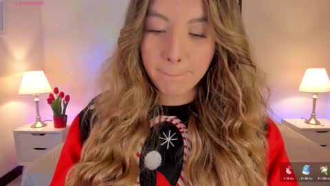 Bella Castillo online show from December 15, 2025, 12:53 pm