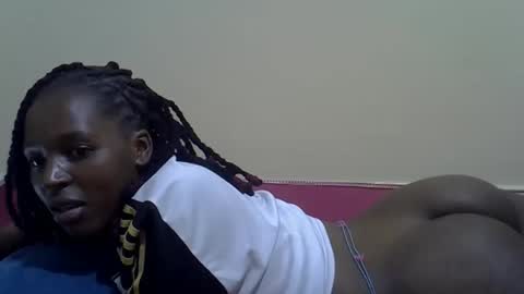 Snapshot of missjade25 chatting on February 21, 2026, 12:17 pm missjade25 online show from February 21, 2026, 12:17 pm