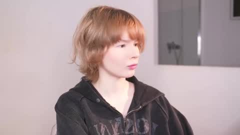 Snapshot of misska__ chatting on October 23, 2025, 6:45 am BONYA online show from October 23, 2025, 6:45 am