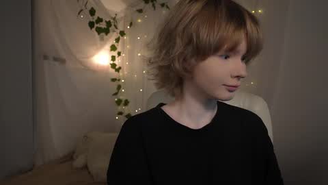 Snapshot of misska__ chatting on October 30, 2025, 12:23 am BONYA online show from October 30, 2025, 12:23 am