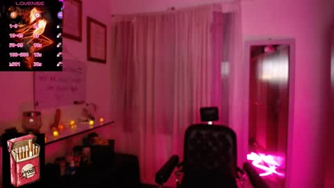 Snapshot of misslana_wn chatting on October 11, 2025, 2:22 am LanaLul online show from October 11, 2025, 2:22 am