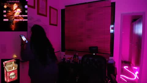 Snapshot of misslana_wn chatting on November 1, 2025, 3:30 am LanaLul online show from November 1, 2025, 3:30 am