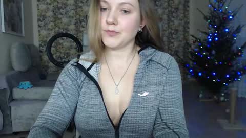 Snapshot of missliliian chatting on January 12, 2026, 8:36 pm MissLi online show from January 12, 2026, 8:36 pm