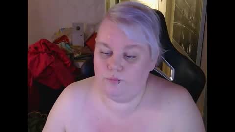 misslj90 online show from April 18, 2026, 7:40 pm