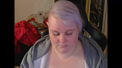 misslj90 online show from April 21, 2026, 6:44 pm