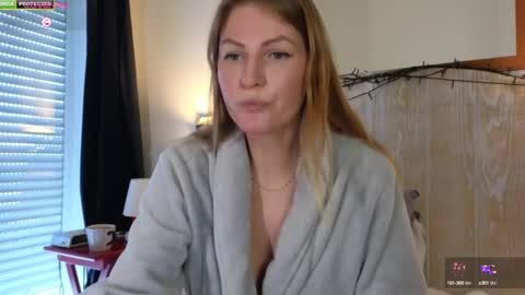 Misslucci online show from December 3, 2024, 9:44 am