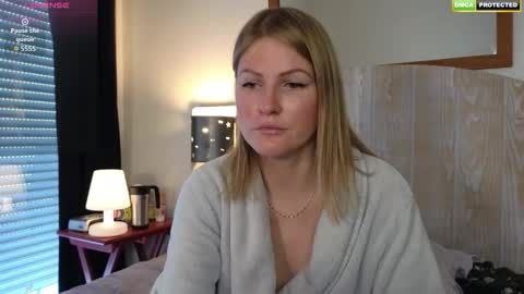 Misslucci online show from October 12, 2025, 7:29 am