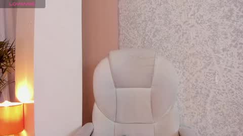 i am lyn online show from February 22, 2025, 3:34 am