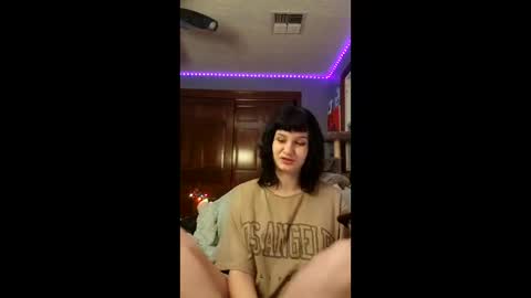 Snapshot of missmacabre666 chatting on February 17, 2026, 9:39 am missmacabre666 online show from February 17, 2026, 9:39 am