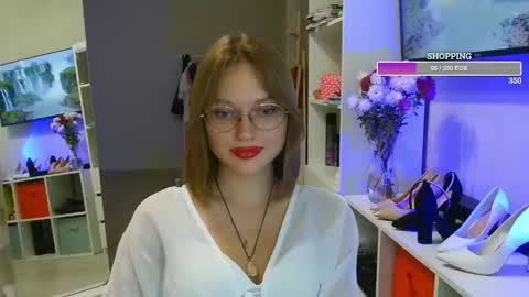 OneGoddess online show from November 6, 2025, 6:42 pm