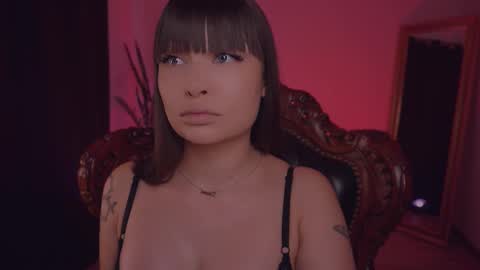 LUXXANDRA online show from March 10, 2025, 7:53 am