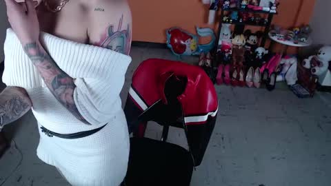 Miss Mia online show from January 23, 2025, 1:02 pm