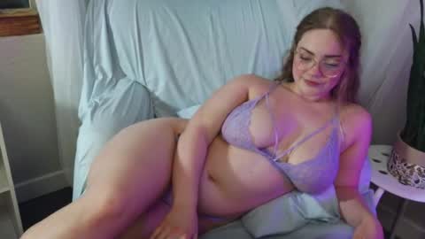 Snapshot of missmickeymay chatting on July 29, 2026, 3:48 am missmickeymay online show from July 29, 2026, 3:48 am
