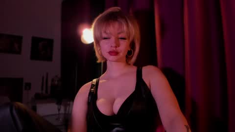   online show from December 9, 2024, 8:11 am