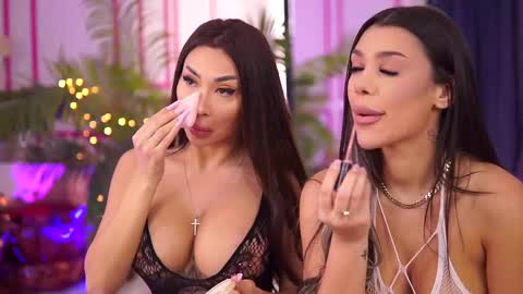 Missmo0n online show from February 23, 2025, 1:32 pm