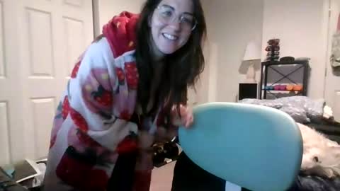 MissMona online show from March 9, 2026, 10:52 am