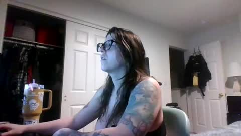 MissMona online show from April 14, 2026, 9:37 am