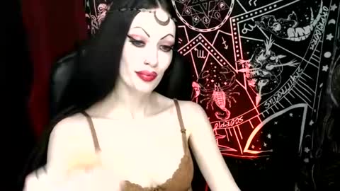 Snapshot of missmoondoll chatting on January 31, 2025, 4:03 am MissMoonDoll online show from January 31, 2025, 4:03 am
