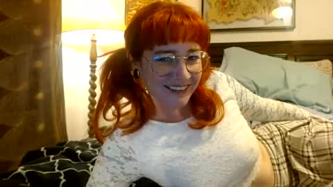 Snapshot of missmoonmagic13 chatting on June 27, 2026, 12:37 am Maxxx online show from June 27, 2026, 12:37 am