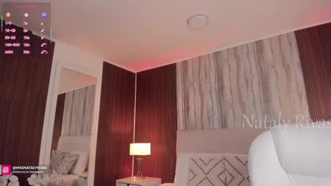 Nataly Rivas online show from September 17, 2025, 10:33 pm