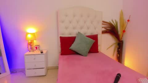 Snapshot of missonix chatting on February 20, 2026, 2:30 am ONIX online show from February 20, 2026, 2:30 am