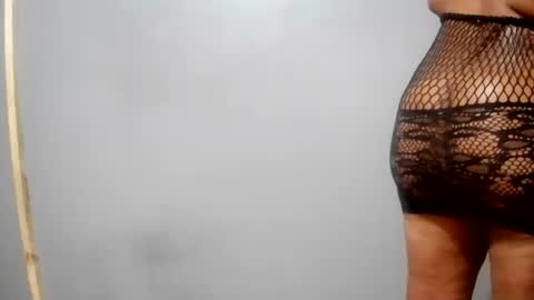 missperfectbody online show from November 7, 2025, 8:25 am