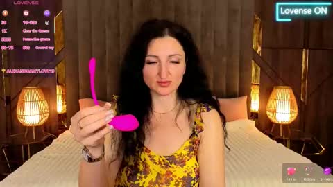 Snapshot of missrossi chatting on November 20, 2025, 9:14 pm missrossi online show from November 20, 2025, 9:14 pm