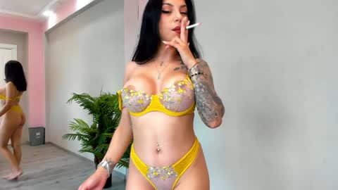 Snapshot of misssiennaa chatting on May 21, 2026, 5:25 am Sienna online show from May 21, 2026, 5:25 am