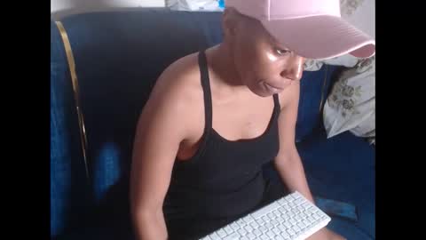 Snapshot of missthighsohmy chatting on January 15, 2025, 7:55 pm missthighsohmy online show from January 15, 2025, 7:55 pm