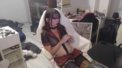 Snapshot of missthon chatting on April 19, 2026, 7:51 am missthon online show from April 19, 2026, 7:51 am