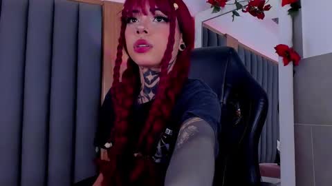Snapshot of misstomie_ chatting on March 3, 2025, 1:20 pm Tomiehelp me get to 100 thumbs up online show from March 3, 2025, 1:20 pm