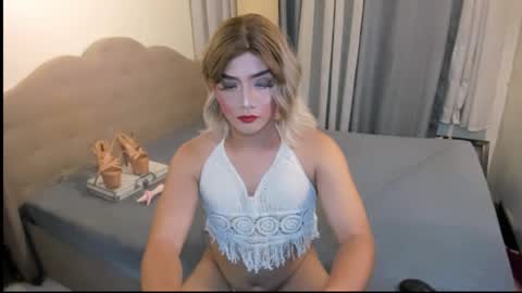 K Y R I E  online show from October 12, 2025, 12:15 pm