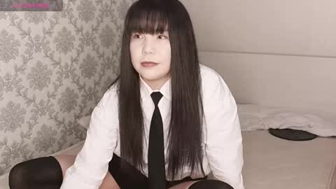 Val online show from November 17, 2025, 5:35 am