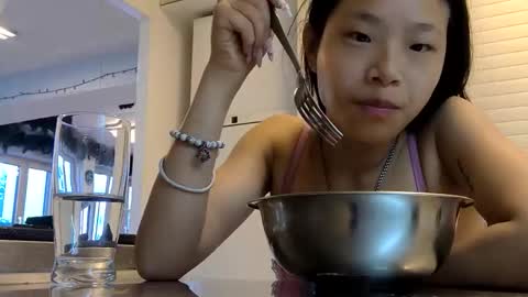 Miss Versatile online show from May 29, 2026, 5:38 am