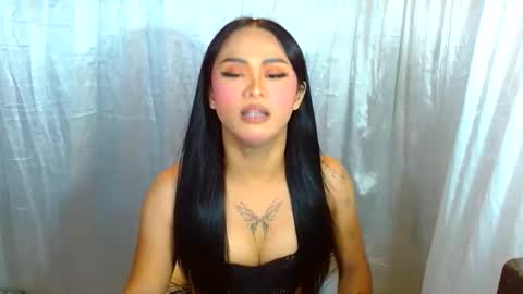 SweetViolet online show from May 21, 2026, 6:37 pm
