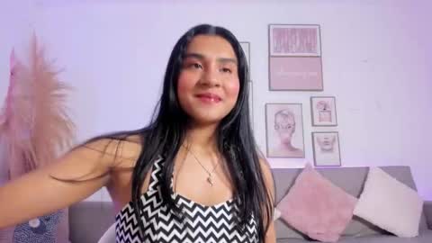 Snapshot of missy_lowe chatting on September 10, 2025, 8:09 pm missy_lowe online show from September 10, 2025, 8:09 pm