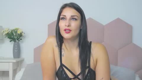 Snapshot of missyross_ chatting on July 29, 2026, 7:56 pm Elly online show from July 29, 2026, 7:56 pm