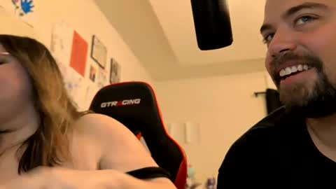 missytongue online show from October 13, 2025, 3:39 am