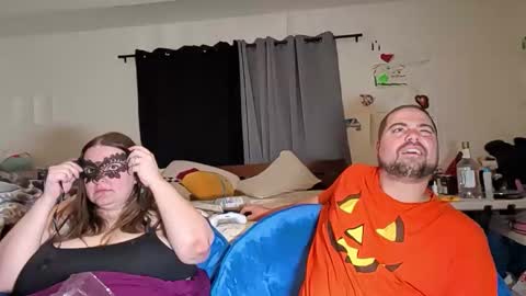 missytongue online show from November 1, 2025, 3:30 am