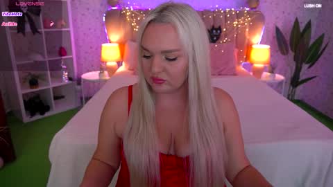 missyymarty online show from October 31, 2025, 3:46 pm