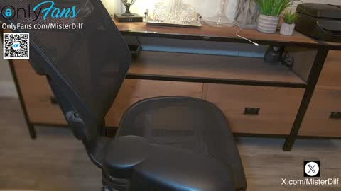 MISTER DILF  online show from February 8, 2025, 2:49 pm