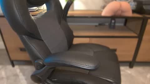 MISTER DILF  online show from October 2, 2025, 1:29 pm